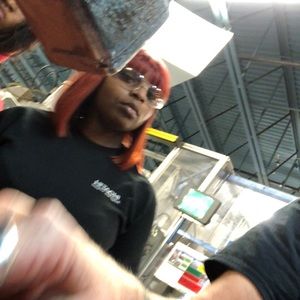 Meet your Posher, Courtney